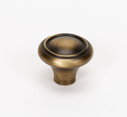 Colonial Knob 1 1/4"