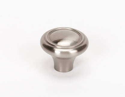 Colonial Knob 1 1/4"