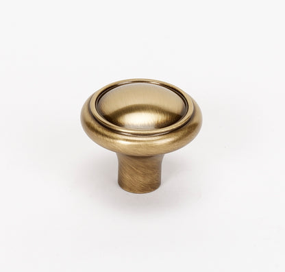 Colonial Knob 1 1/2"