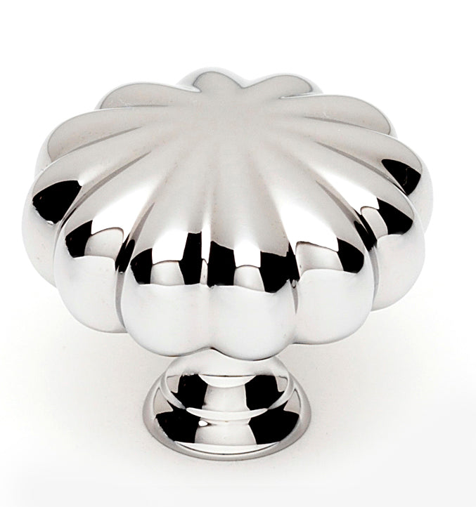 Petal Knob 1 1/4" (Multiple Finishes)