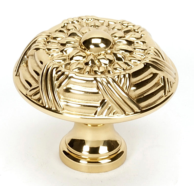 Ribbon and Reed Knob