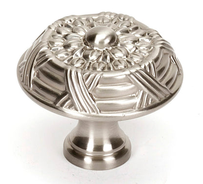 Ribbon and Reed Knob