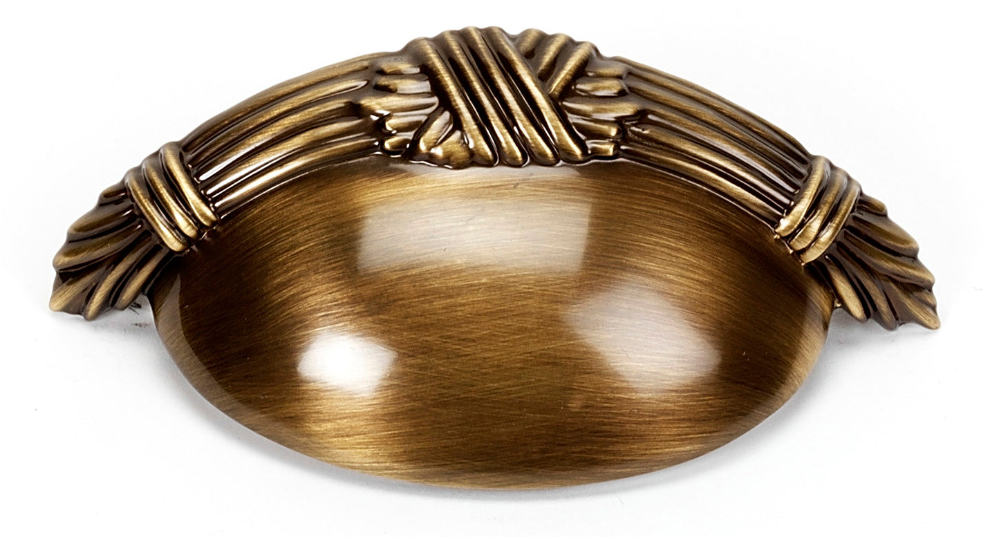Ribbon & Reed Cup Pull 3"