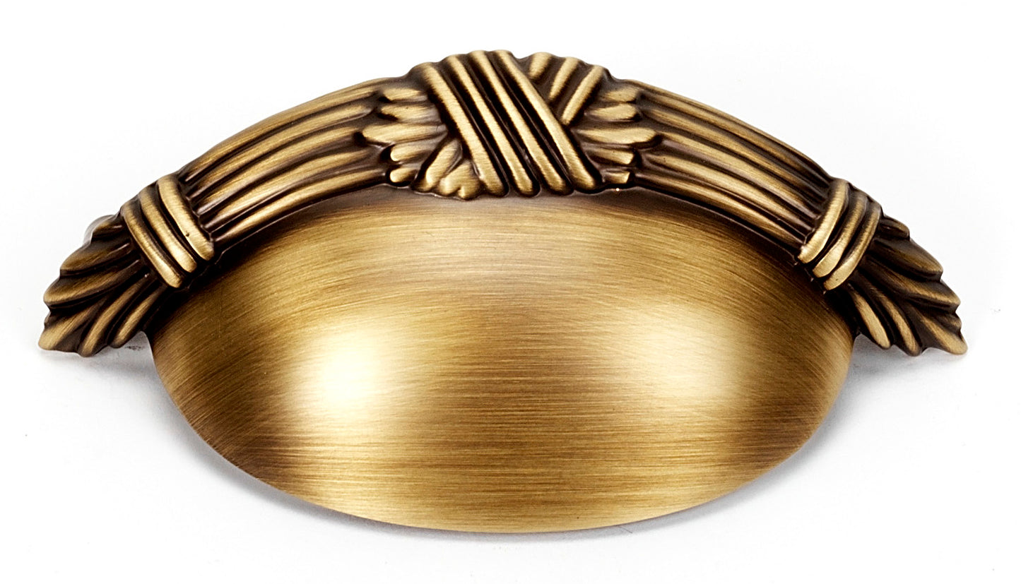 Ribbon & Reed Cup Pull 3"