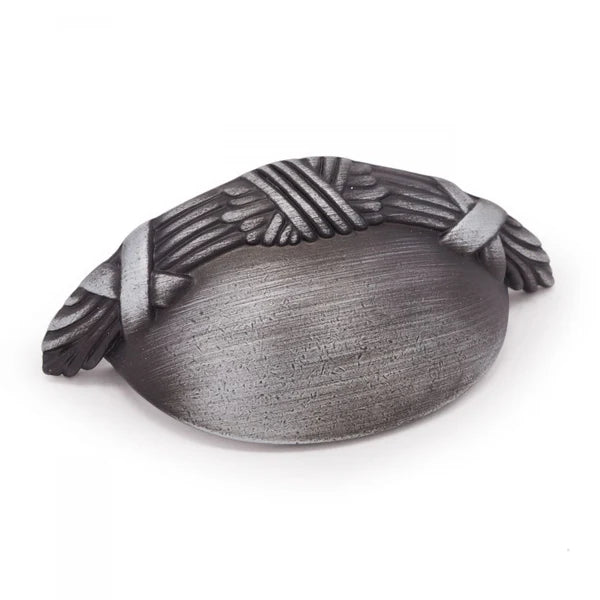 Ribbon and Reed Cup pull