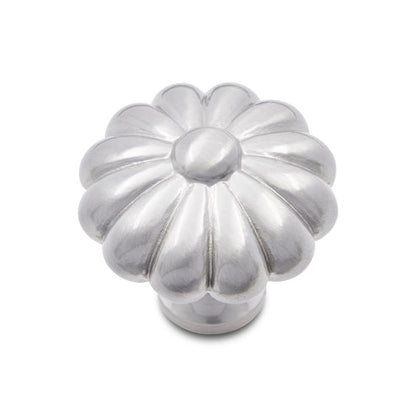 Flower Knob 1 1/2"