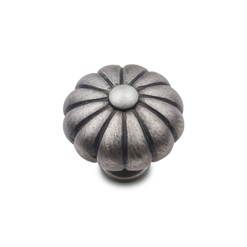Flower Knob 1 1/4"