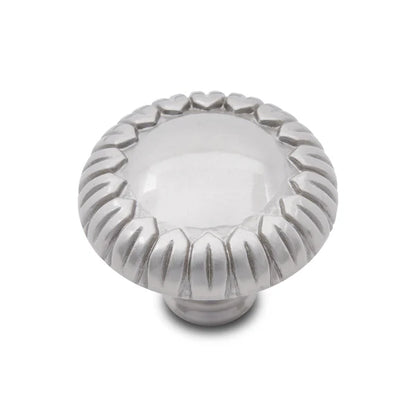 Petals Edge Knob 1 1/2"