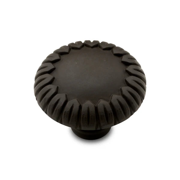 Petals Edge Knob 1 1/2