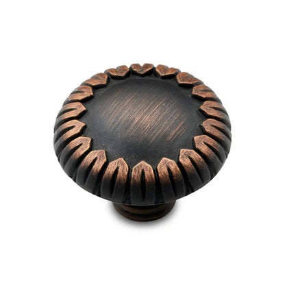 Petals Edge Knob 1 1/2"