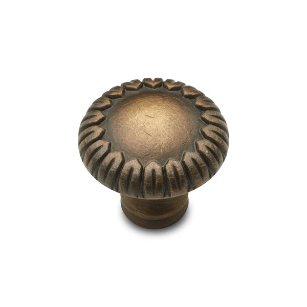 Petals Edge Knob 1 1/4
