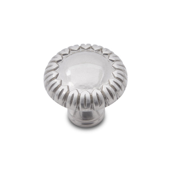 Petals Edge Knob 1 1/4"