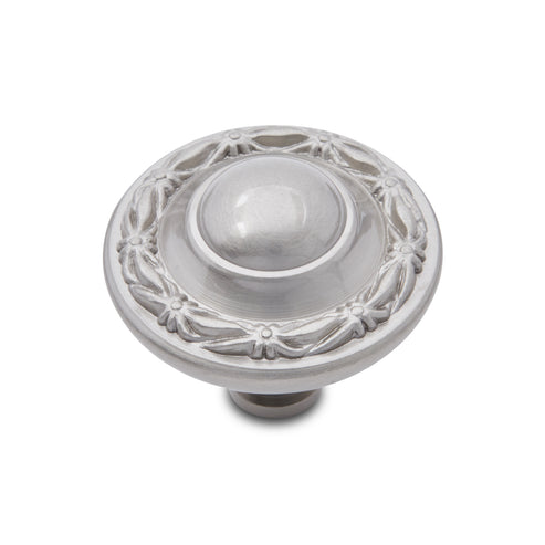 Deco-Leaf Edge Knob 1 1/2"