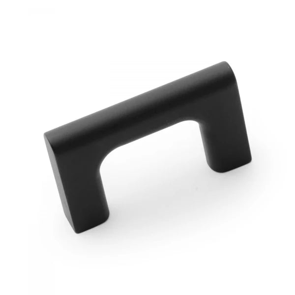 Hampton Cabinet Pull 1 3/4"