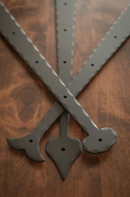 30-3/4" Heavy Duty Heart Strap Hinge