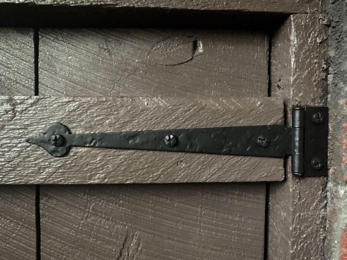 6 1/2" Heart Strap Hinge (Rough)