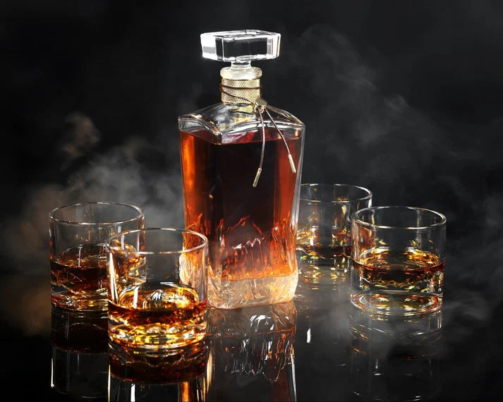 The American Peaks Whiskey Set